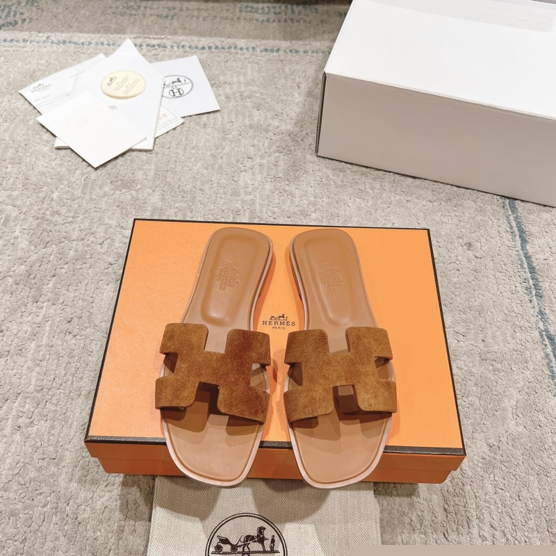 H**mes slippers